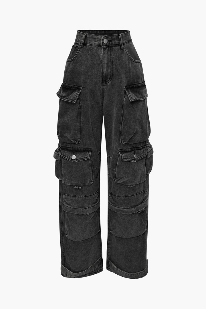 a picture of a black cargo pant
